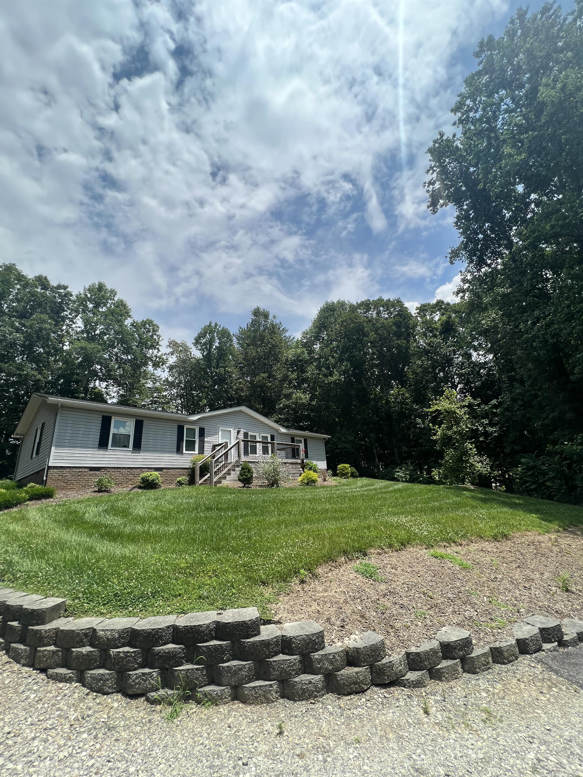 404 Holland Woods Drive