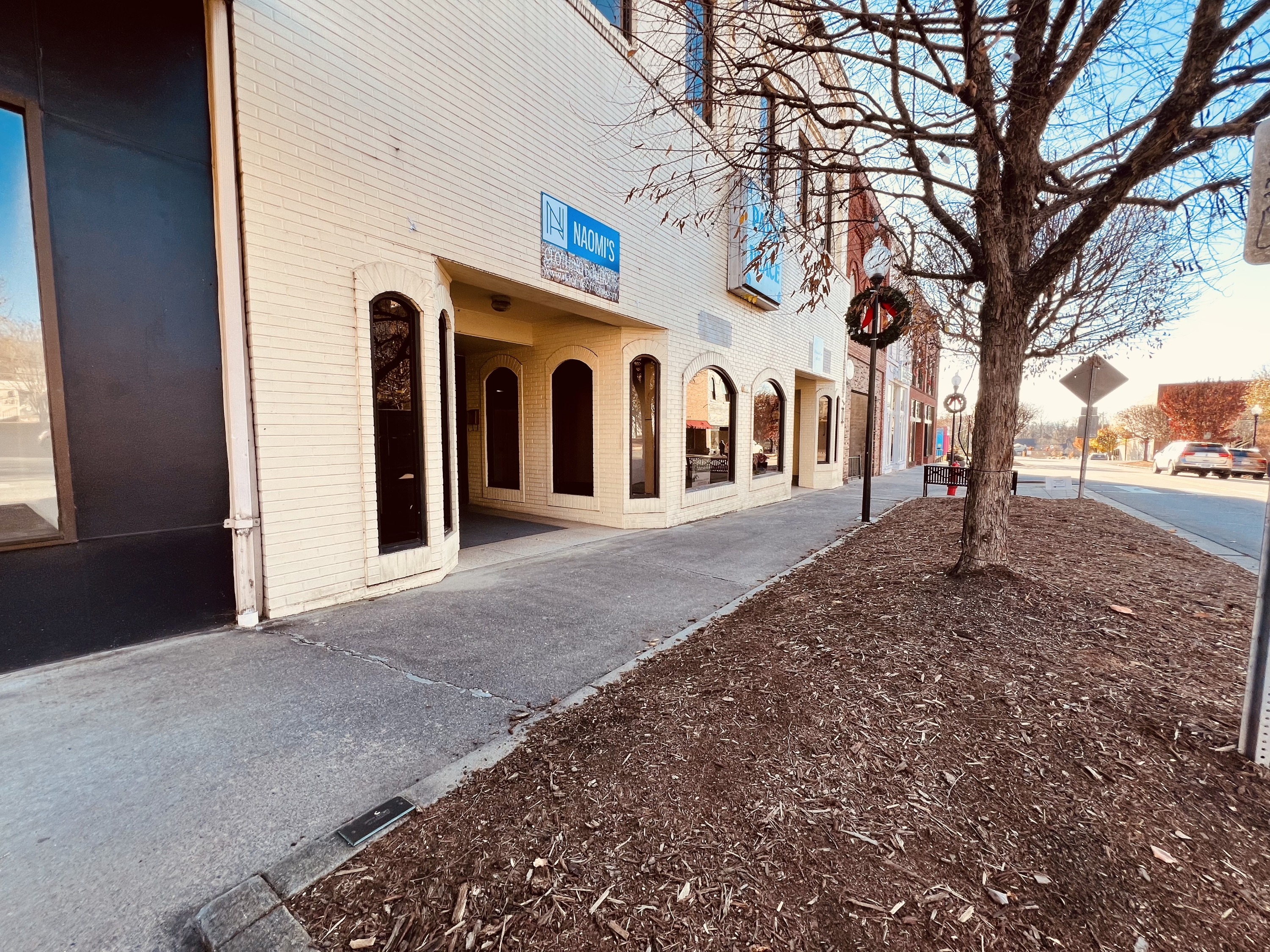 915 Main Street - 201